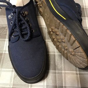 Pressler canvas navy Dr Martens